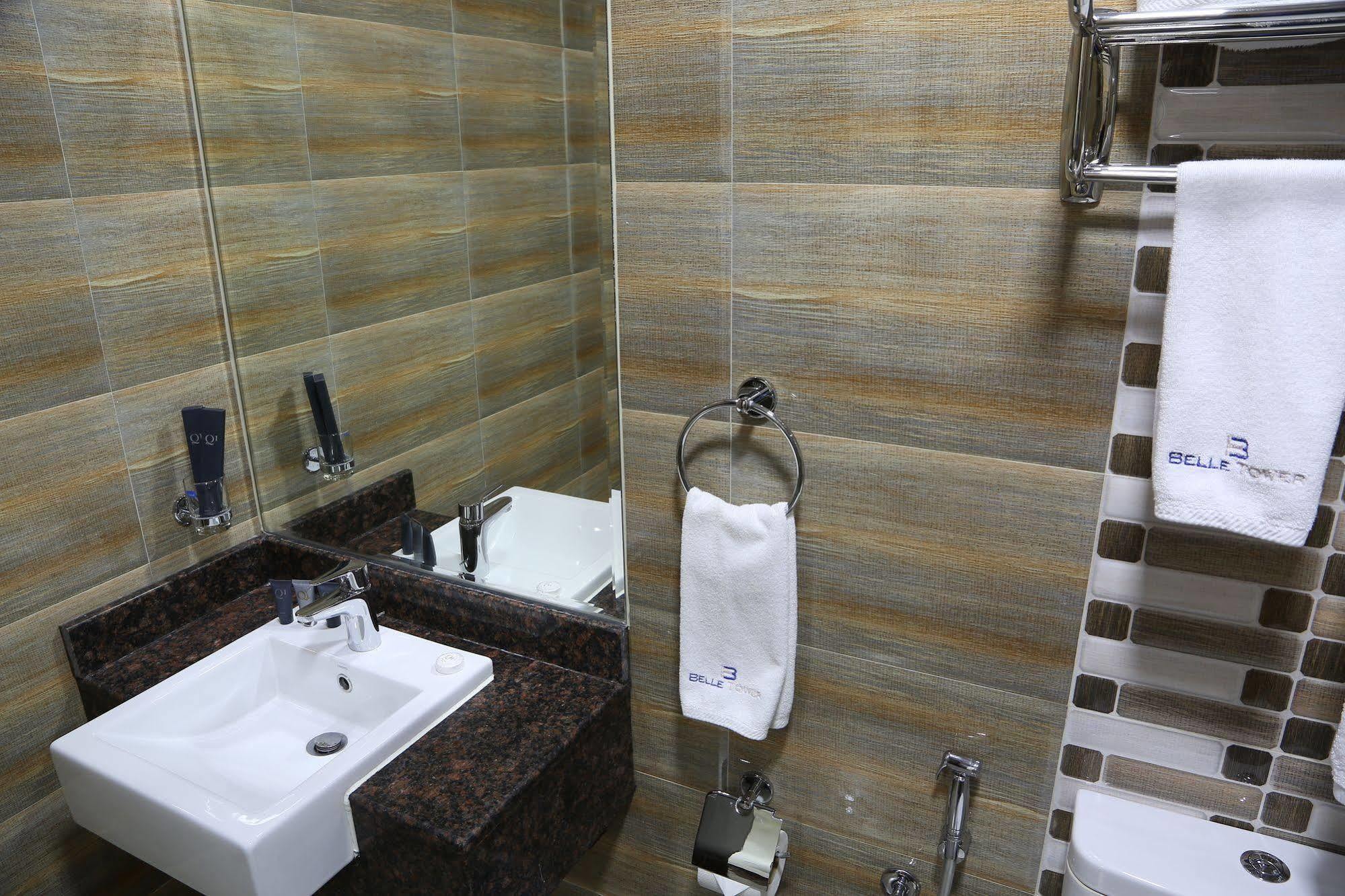 Belle Tower Luxury Apartments Manama Exterior foto